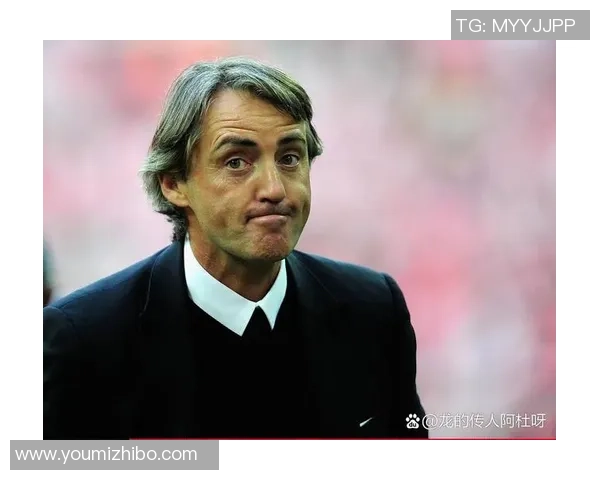 四号足球明星后卫的传奇故事与职业生涯回顾