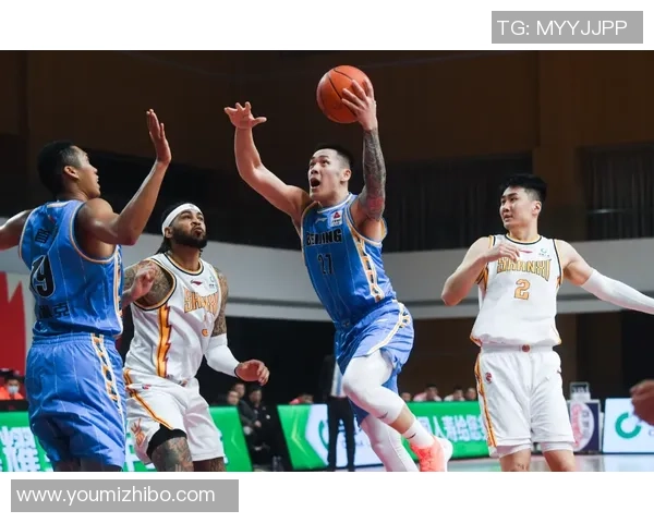 北京篮球队转换进攻与防守的得失分析与战术探讨